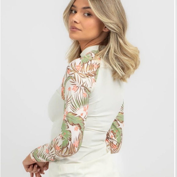 Rip Curl Other - Rip Curl La Quinta Floral Long Sleeve UPF Rash Guard Size XS